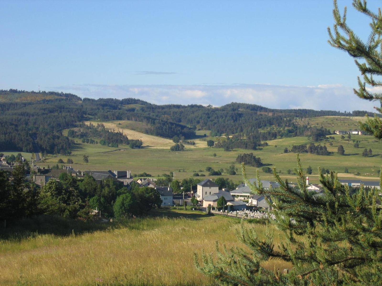 Lozere Aubrac Margeride Promo Apartamento Saint-Alban-sur-Limagnole Exterior foto
